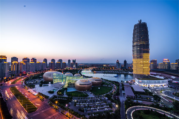 鄭州管理咨詢機(jī)構(gòu)若不懂本地產(chǎn)業(yè)邏輯，怎幫企業(yè)踩準(zhǔn)發(fā)展節(jié)奏？